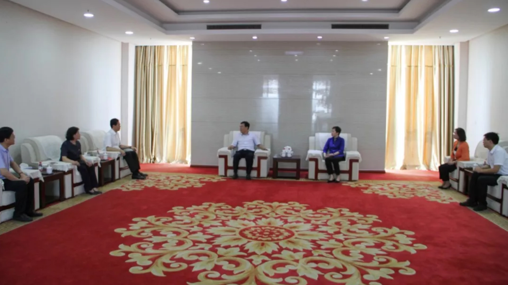濰坊市委常委、組織部部長(zhǎng)劉國(guó)偉來浩信集團(tuán)走訪慰問省勞模呂繼賢董事長(zhǎng)
